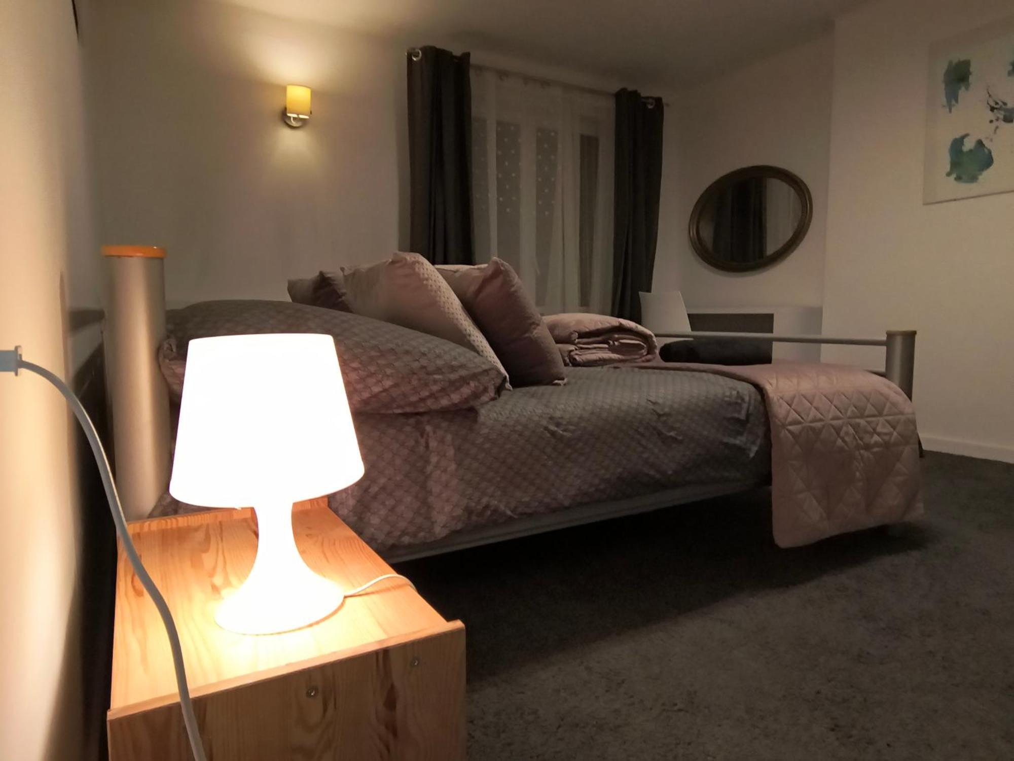 Apartment Tokio Przy Rynku Ul Lesna Bezobslugowe Zameldowanie, Parking